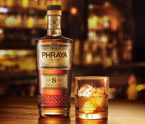 Phraya Rum Elements 8 Jahre